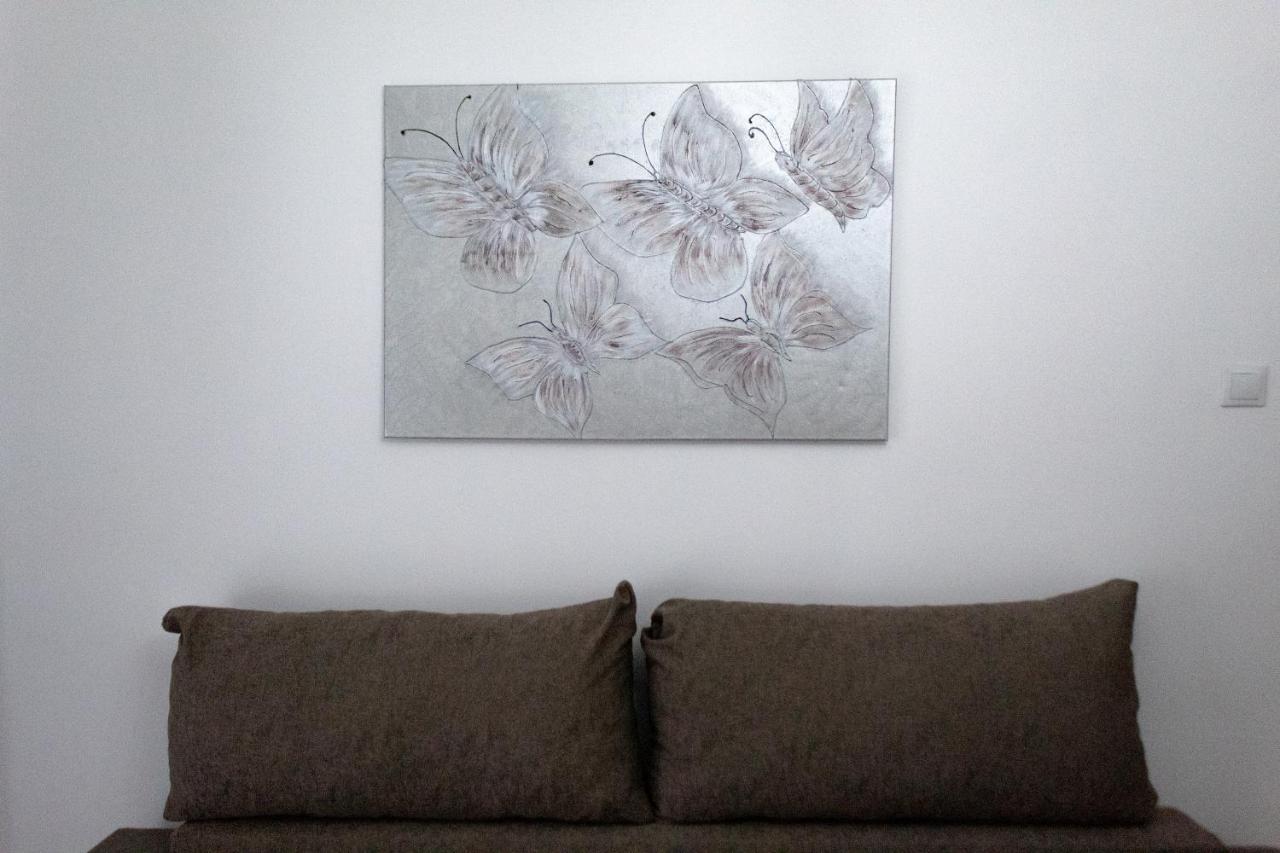 Butterfly Apartment Σίμπιου Εξωτερικό φωτογραφία