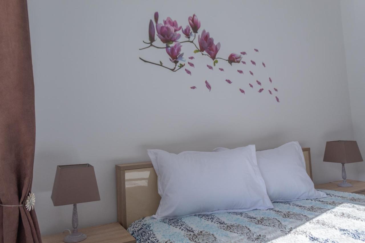 Butterfly Apartment Σίμπιου Εξωτερικό φωτογραφία
