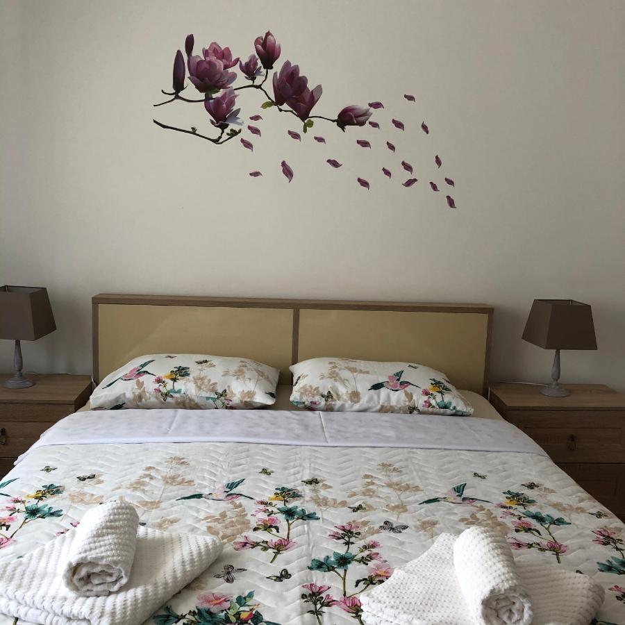 Butterfly Apartment Σίμπιου Εξωτερικό φωτογραφία