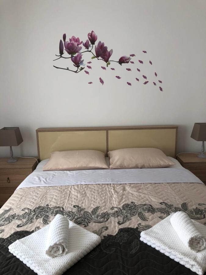 Butterfly Apartment Σίμπιου Εξωτερικό φωτογραφία